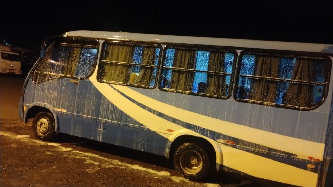 Micro ônibus ideal para seus planos escolar,turismo, motorhome etc. - Foto 7