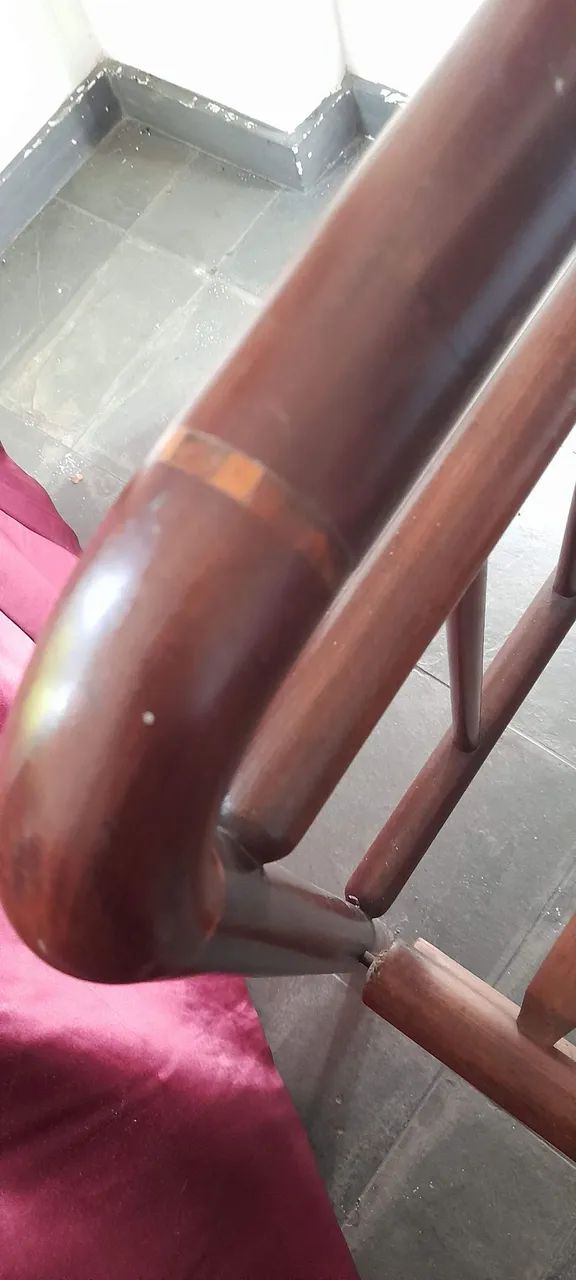 Cama antiga de mola madeira maciça 