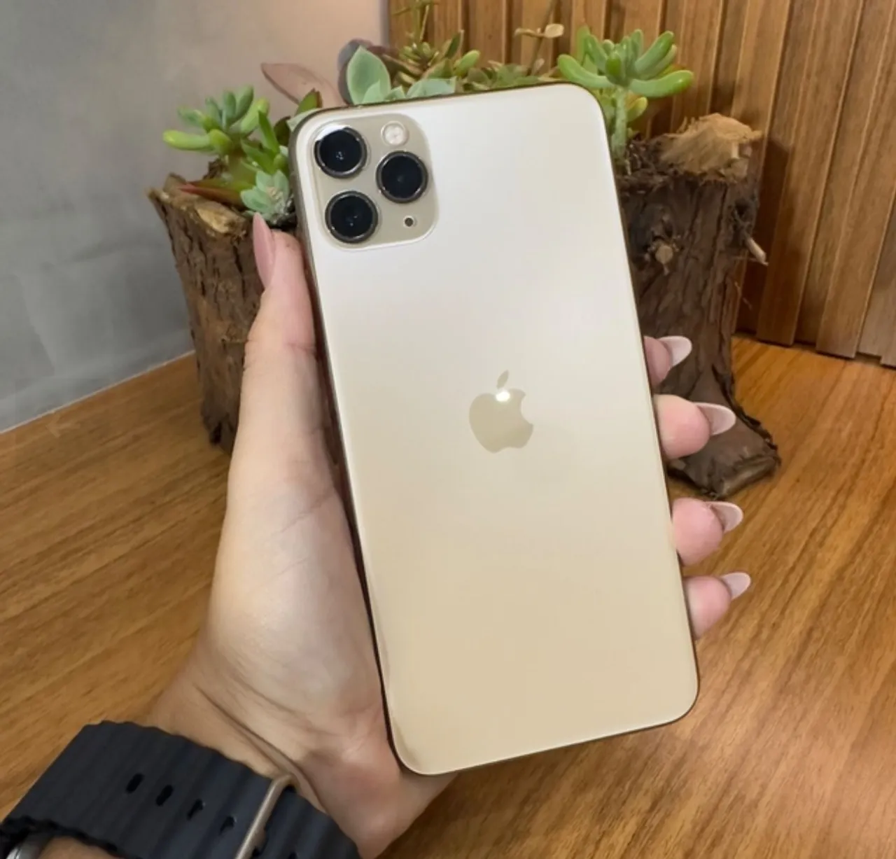 iPhone 11 Pro Max - 64GB Dourado, todo original, bateria 100%bateria 100%