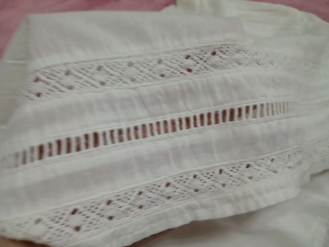 Saia Hering num 36, com forro, com bordados na parte da frente  - Foto 3