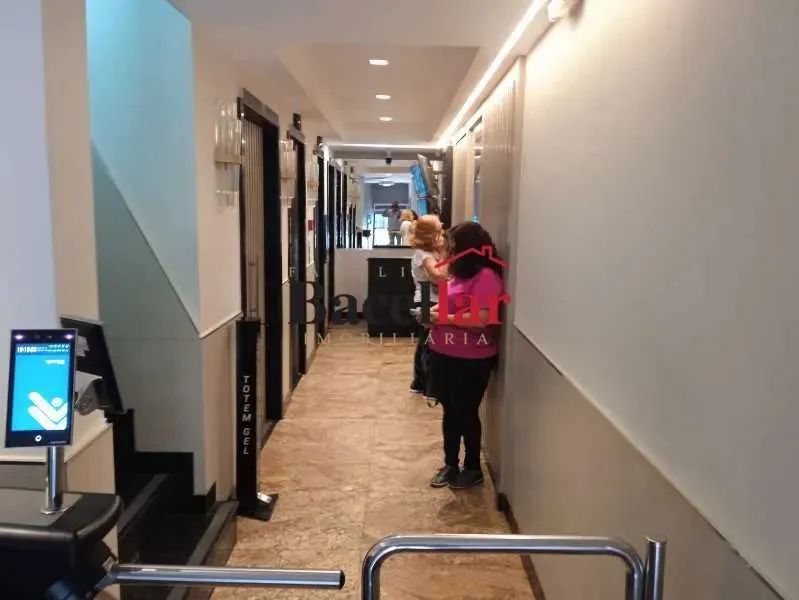 Ótima sala comercial próxima ao Metrô Saens Pena - Foto 15