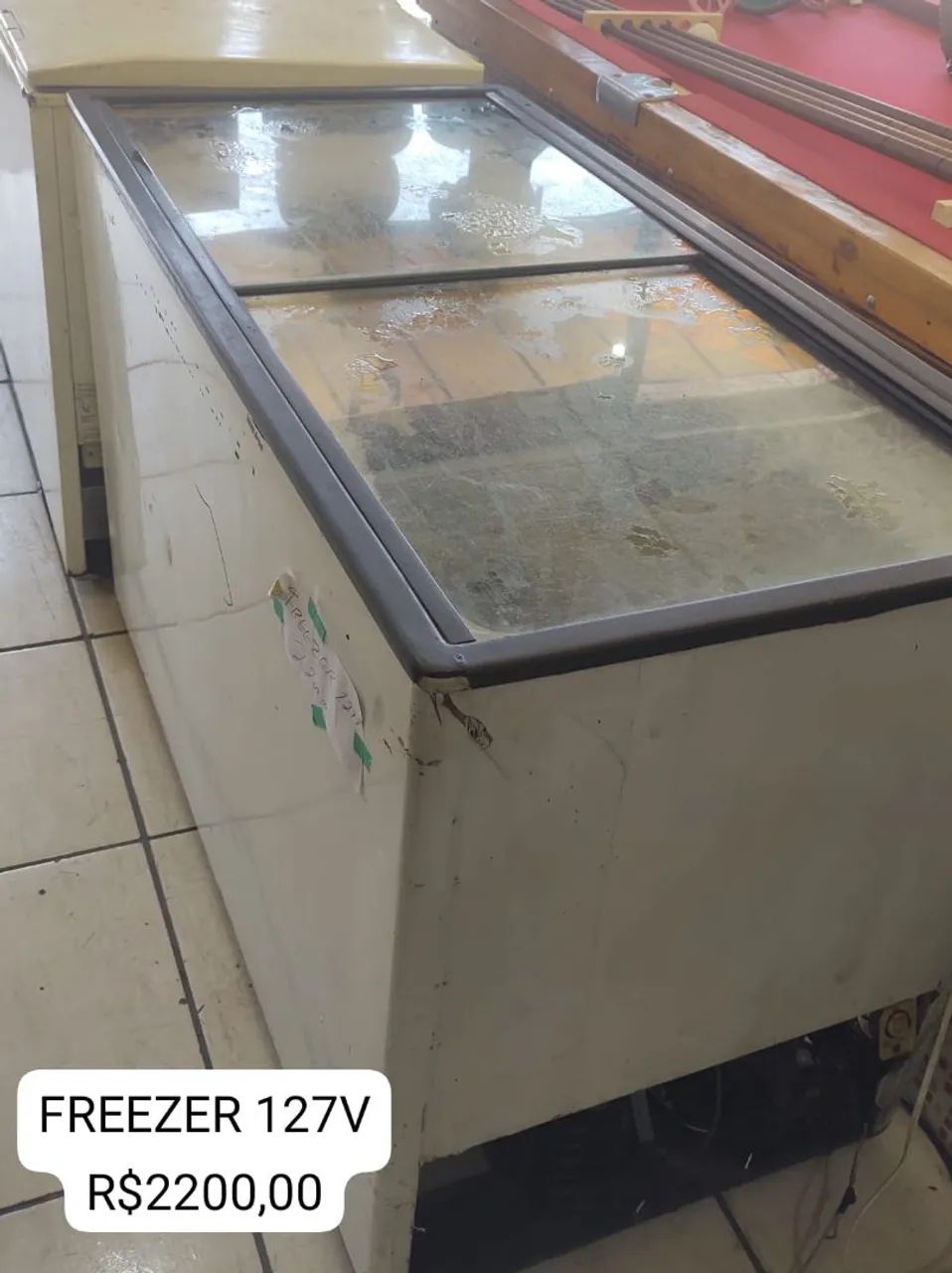 Freezer Expositor 127V - R$2000,00   estamos Localizados na praia grande *