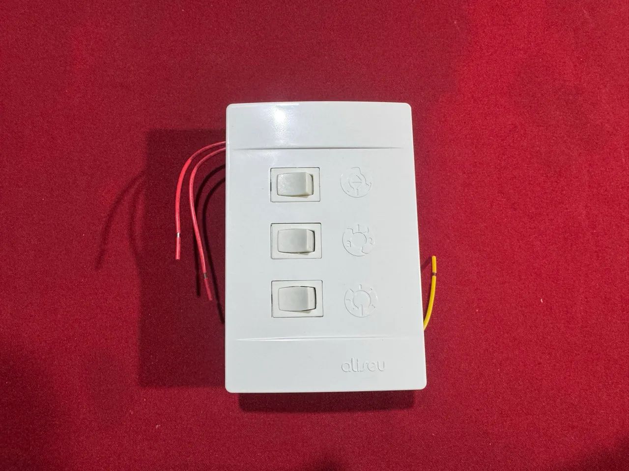 Espelho de tomada 3 botoes para ventilador de teto - Foto 3