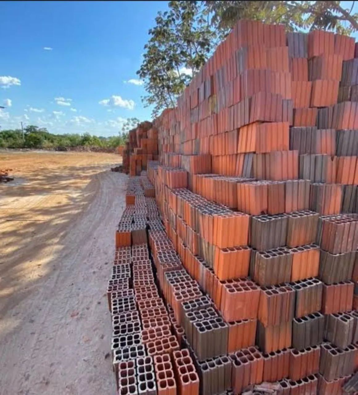 Tijolos é blocos para sua construção 64673643810947121