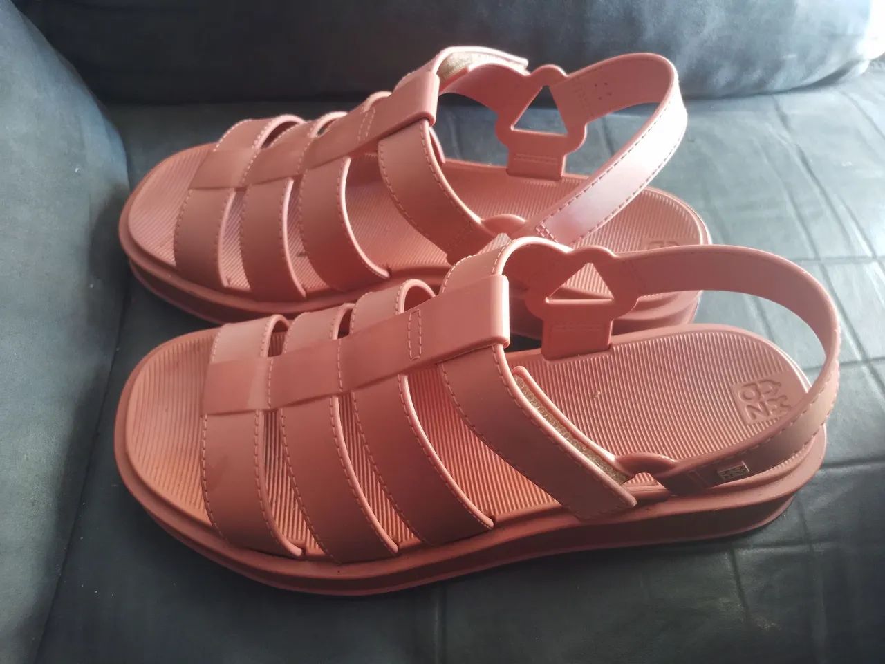 Sandálias plataforma marrom