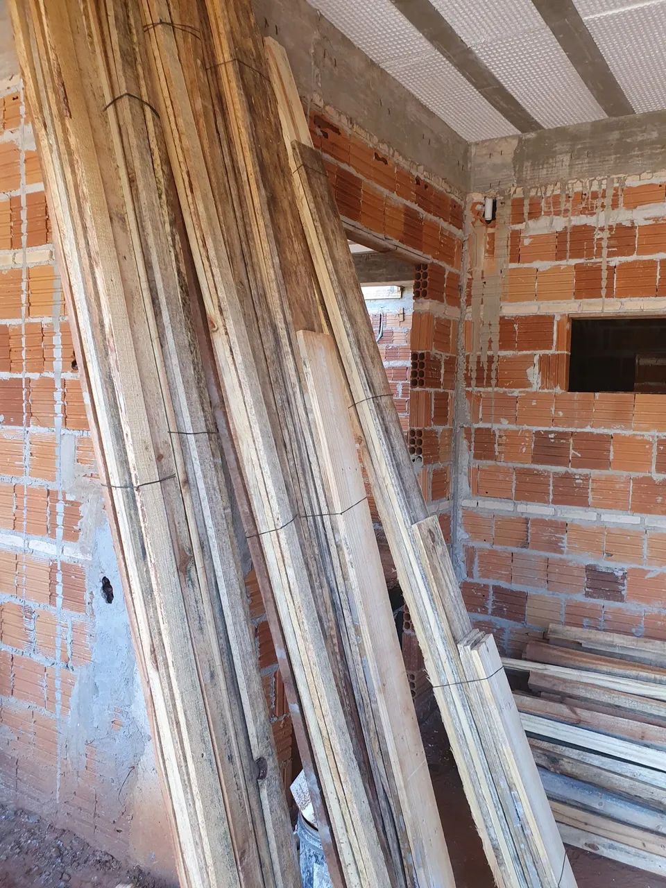 Madeira pra obra64573822915971121