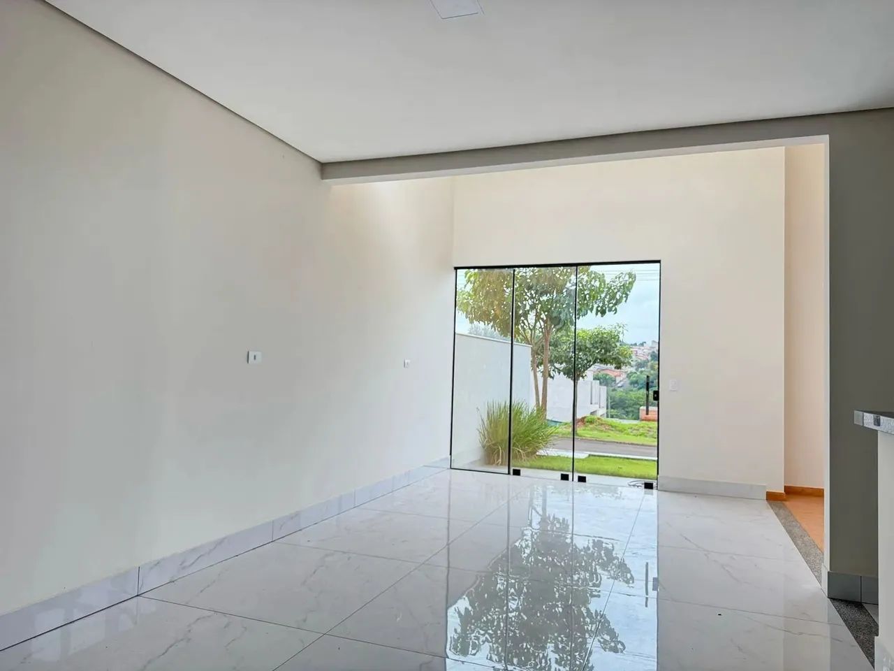 MORADA DAS FLORES AZALEIA - R$ 1.050.000 - Casa à venda, 3 Suítes, 162m², 2 Vagas, Jardim  - Foto 4