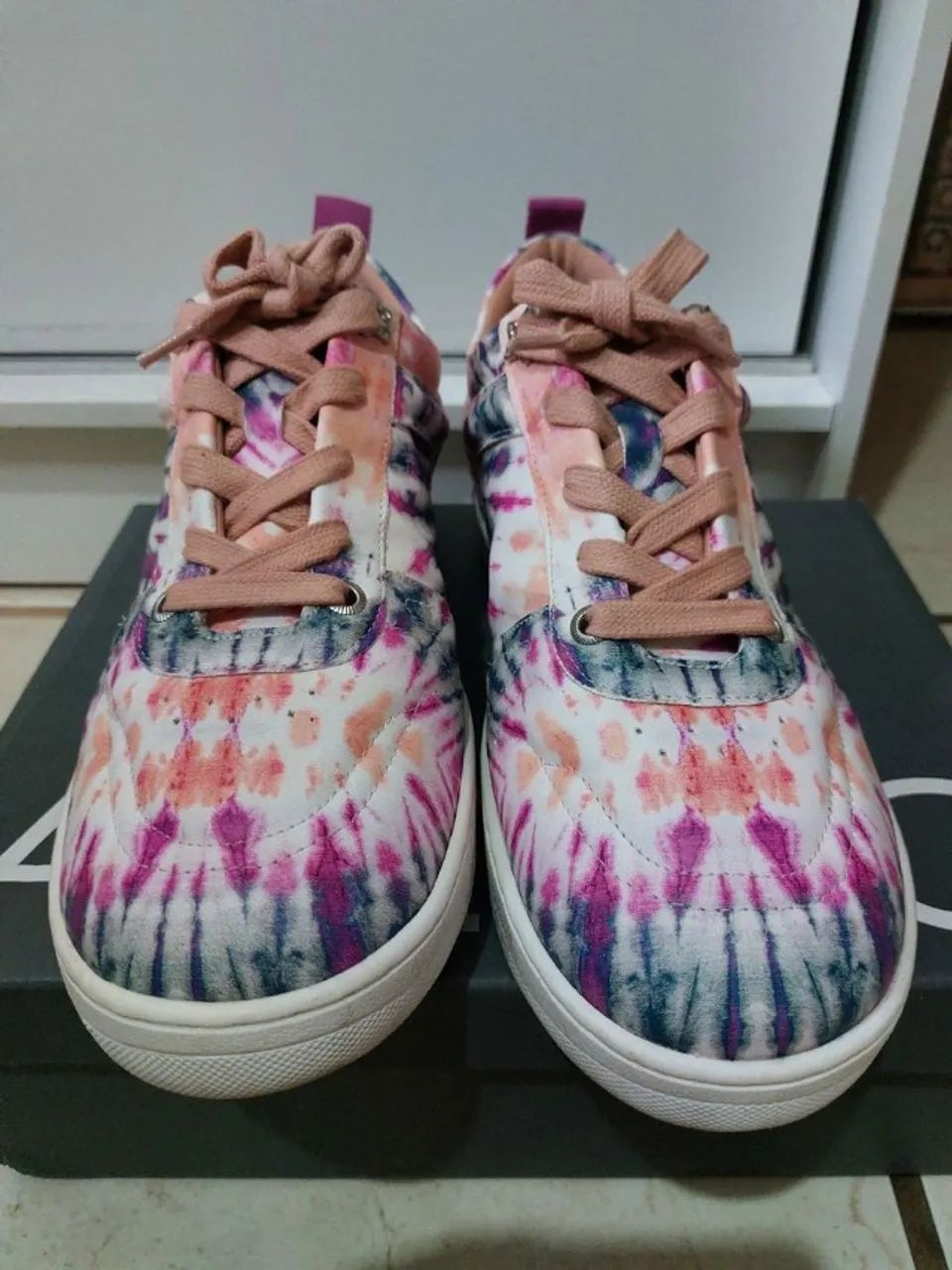 Tênis Arezzo Tie Dye Multicolorido - Tamanho 39  - Foto 2