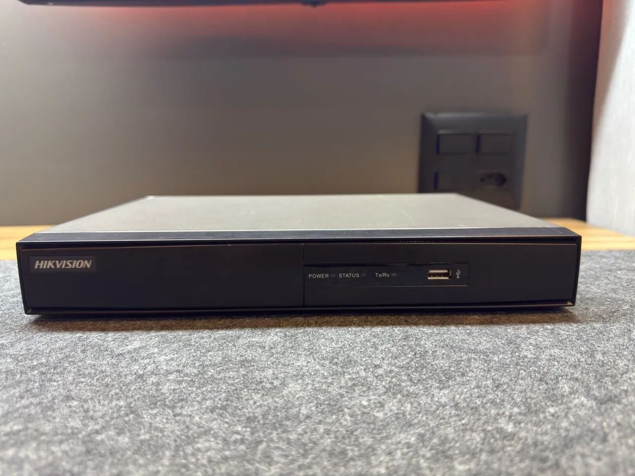 DVR Hikvision DS-7208HGHI-SH - 8 Canais - Foto 2