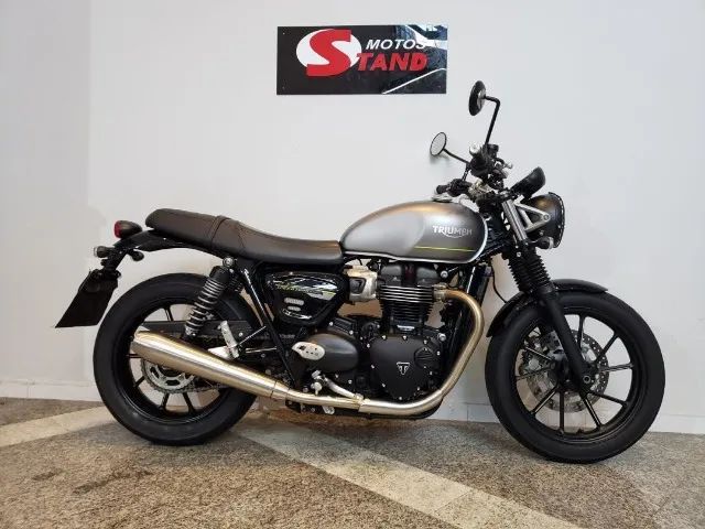 TRIUMPH SPEED TWIN 900