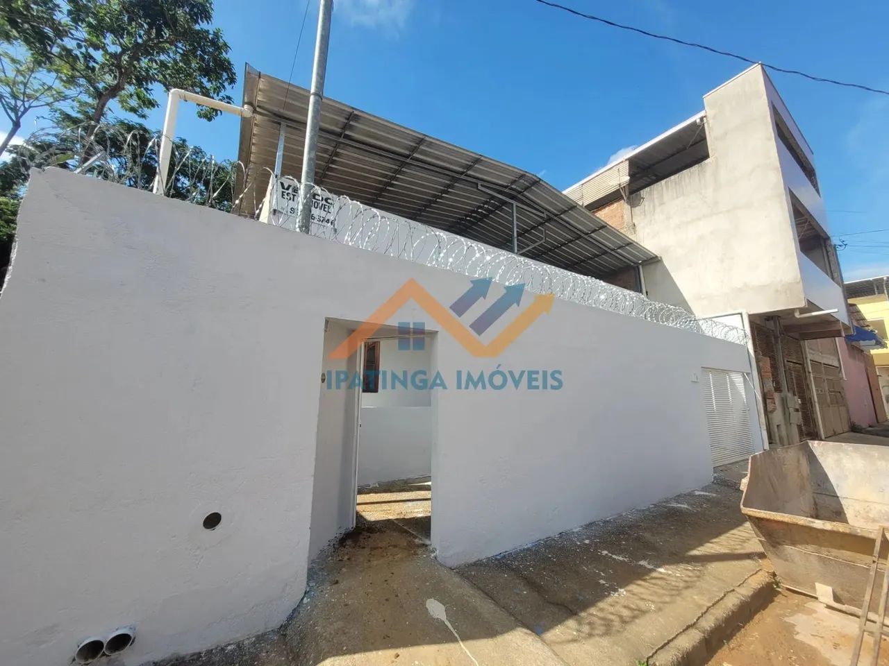 Casa a venda no bairro Jardim Vitória - Santana do Paraiso