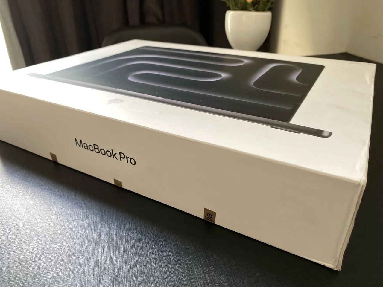 MacBook Pro 14 M3Pro Lacrado  - Foto 2