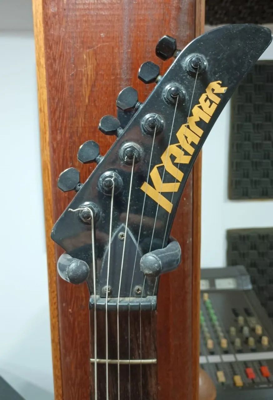 Guitarra Elétrica Kramer SSh - Foto 2