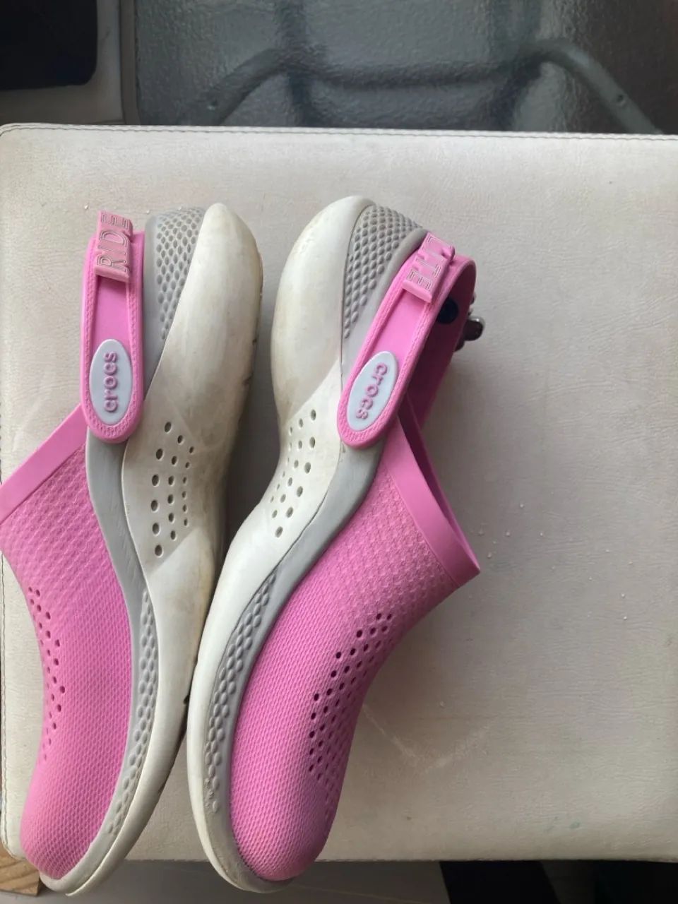 Sandálias Crocs Literide 360 Rosa  - Foto 2
