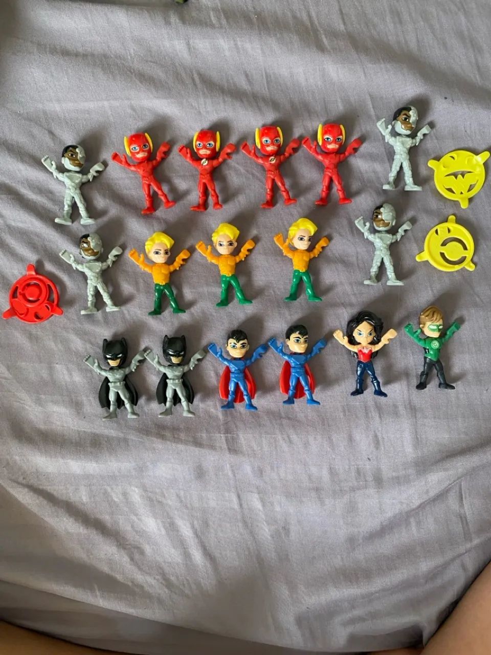 Miniaturas colecionáveis do kinder ovo  - Foto 2