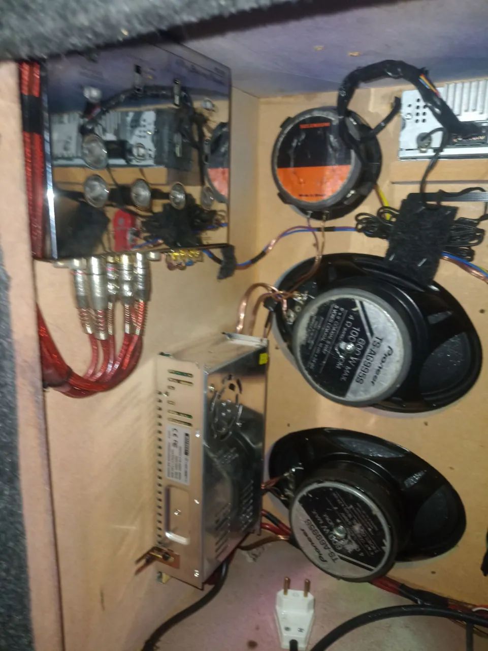 Caixa de Som Automotiva com 6 Alto-Falantes - Foto 5