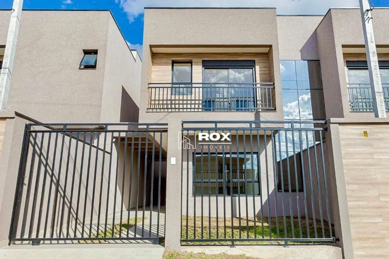Sobrado com 3 quartos 1 suíte à venda, 111 m² por R$ 699.000 - Novo Mundo - Curitiba/PR