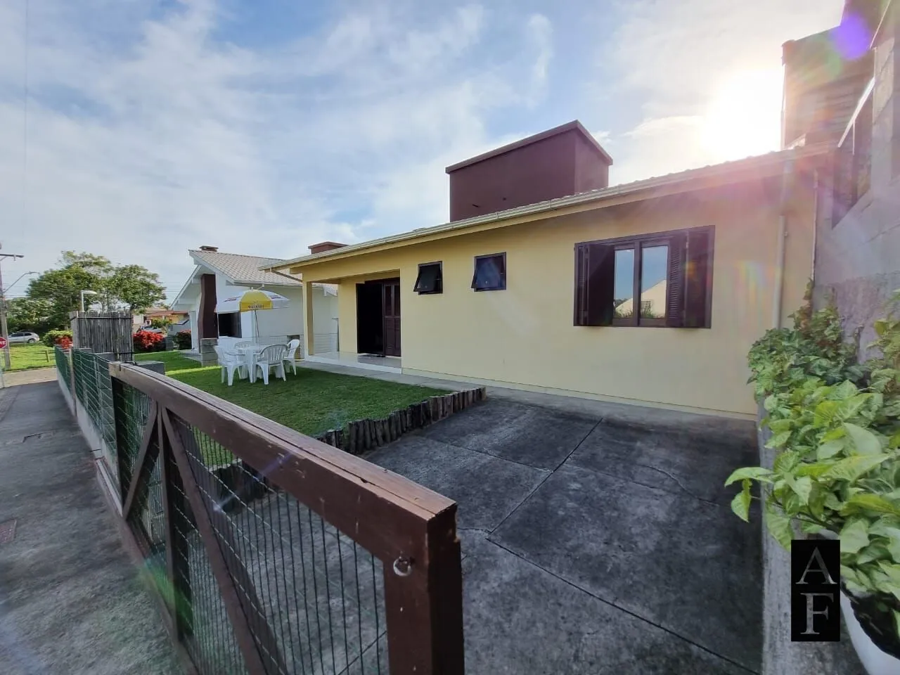 Casa à venda no bairro Ambrósio - Garopaba/SC
