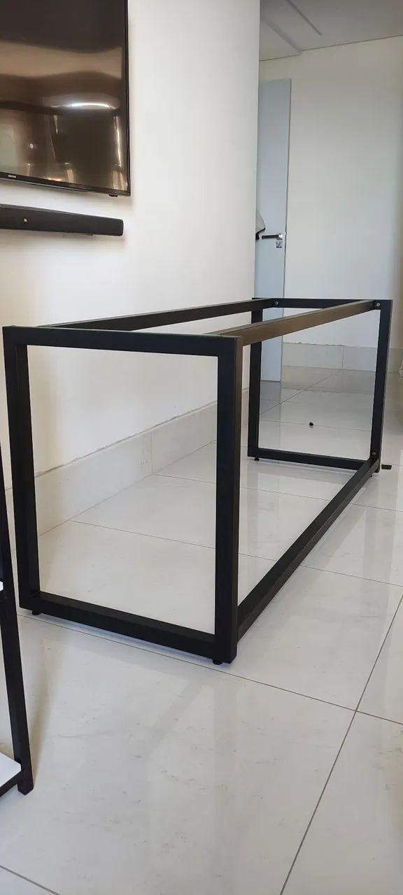Base de mesa de aço reforçada 