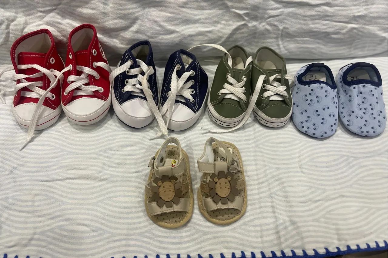 Lote de Sapatos para Bebê - Diversos Tamanhos e Estilos