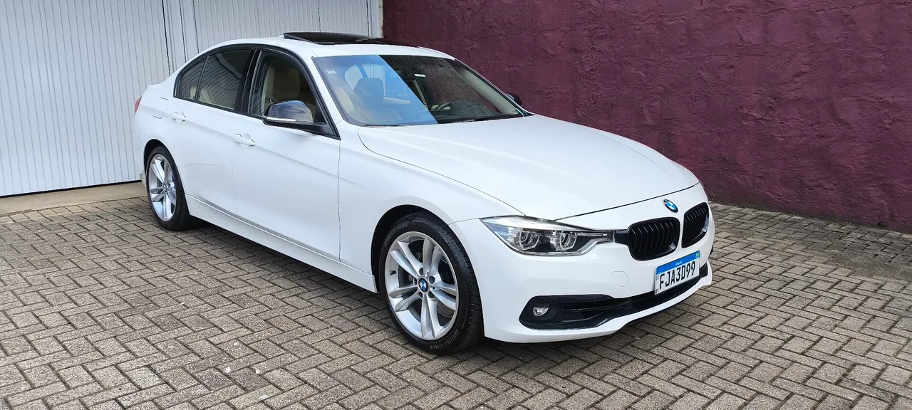 BMW 328i SPORT (ESTADO DE NOVA)
