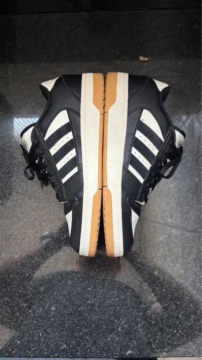 Tênis Adidas - Foto 4