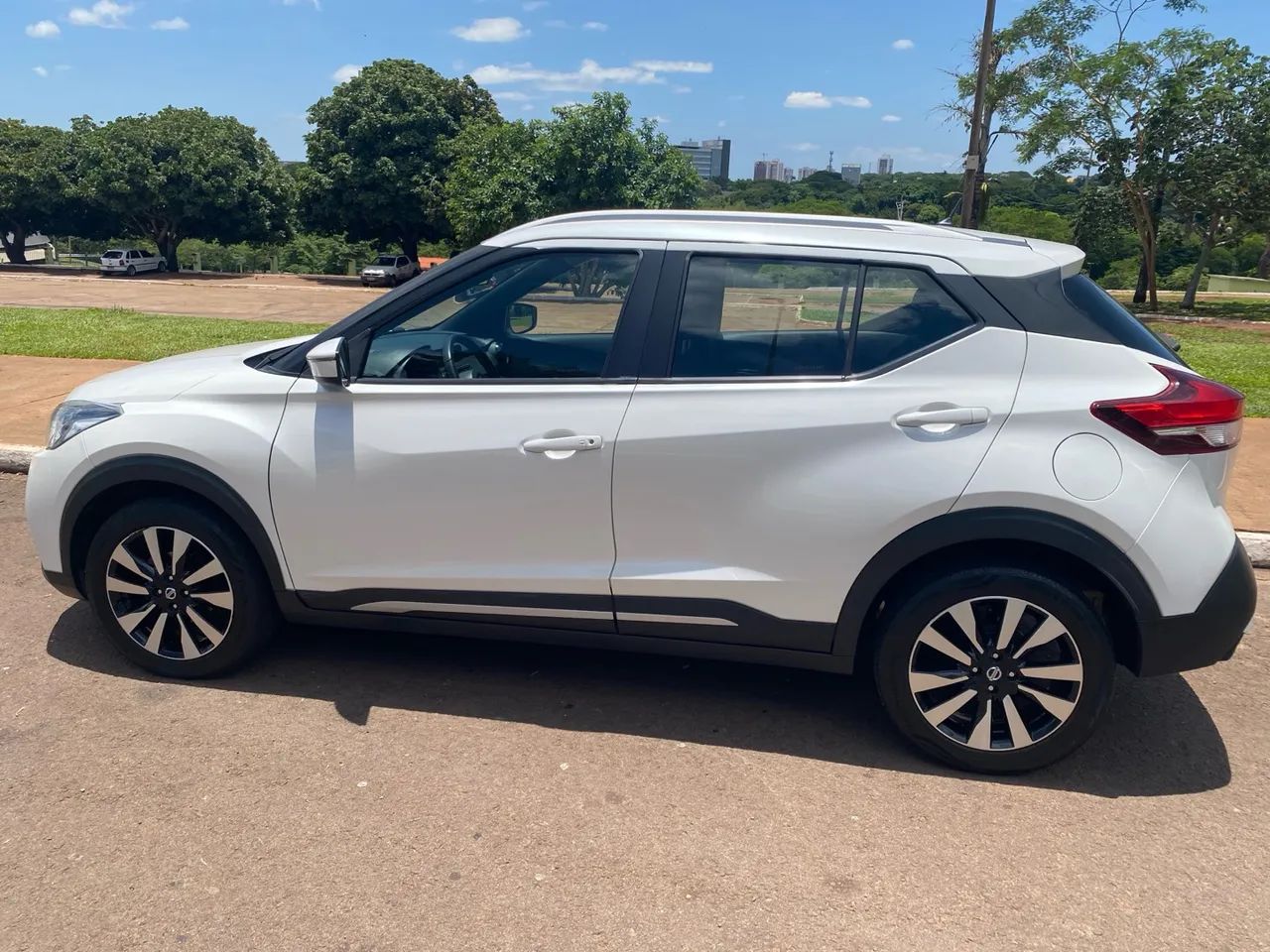 Nissan Kicks SV 2018 Completa Impecável  - Foto 4