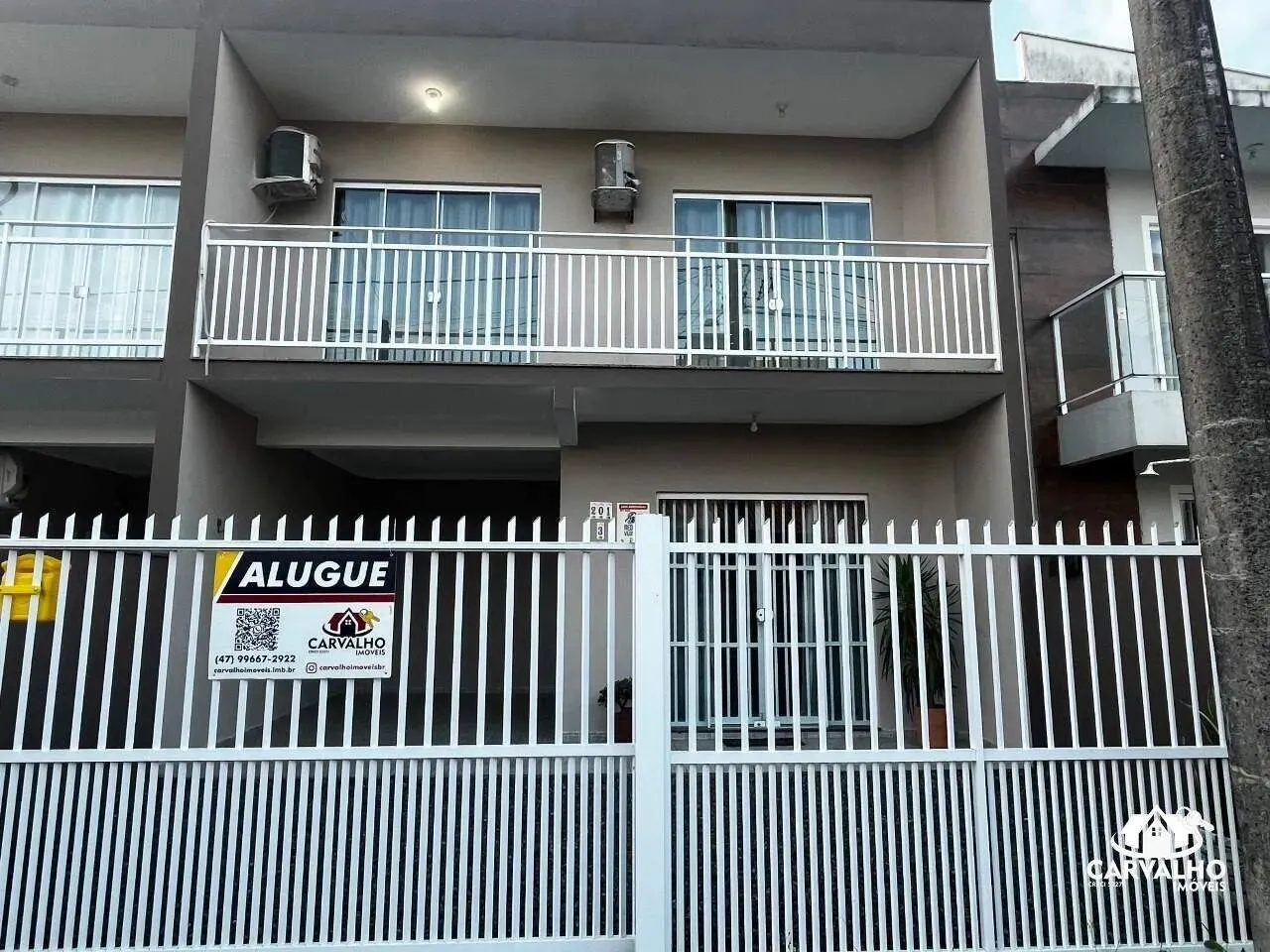 Sobrado Semi-Mobiliado com 3 Dormitórios Locação Anual no Bairro Itajuba, Barra Velha