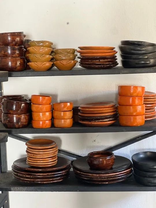 Conjunto de Pratos e Tigelas de Barros  - Foto 2