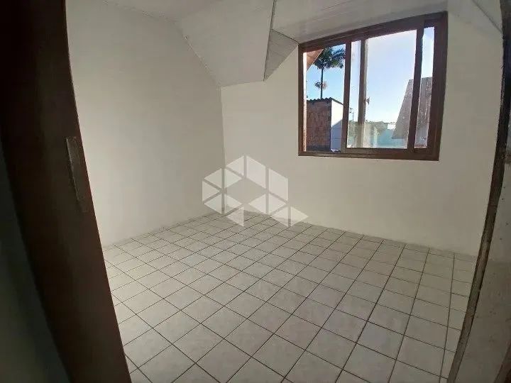 Casa 3 dormitórios no Vargem do Bom Jesus - Foto 4