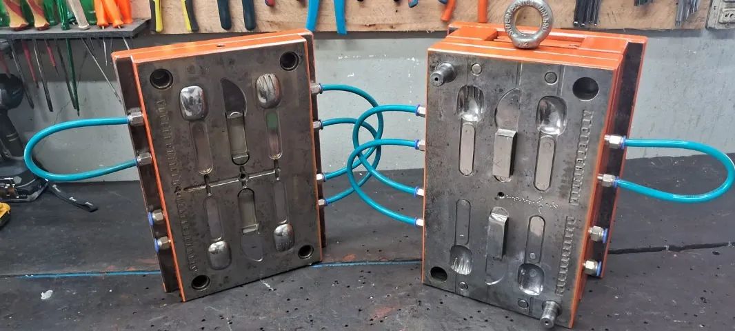 Molde Para Injeção Plástica kit Talher Escolar / Infantil - Foto 2