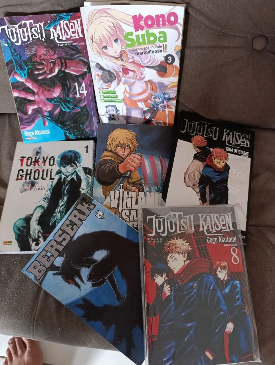 Mangás avulsos Jujutsu Kaisen, Vinland Saga, Berserk, Tokyo Ghoul,Konsouba - Foto 2