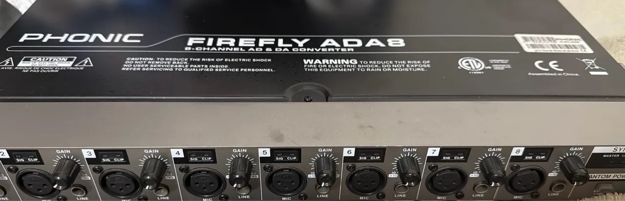 Interface de Áudio Phonic Firefly ADAB 8