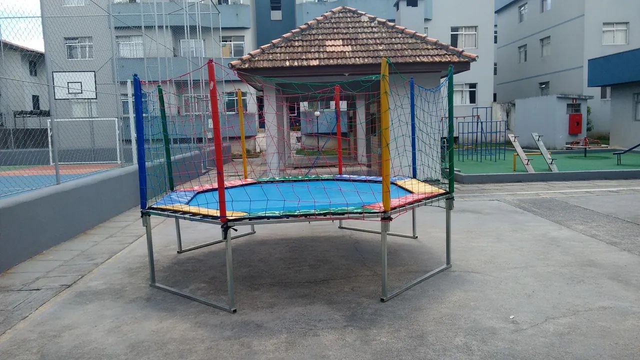 Locação de cama elástica Curitiba  - Foto 5