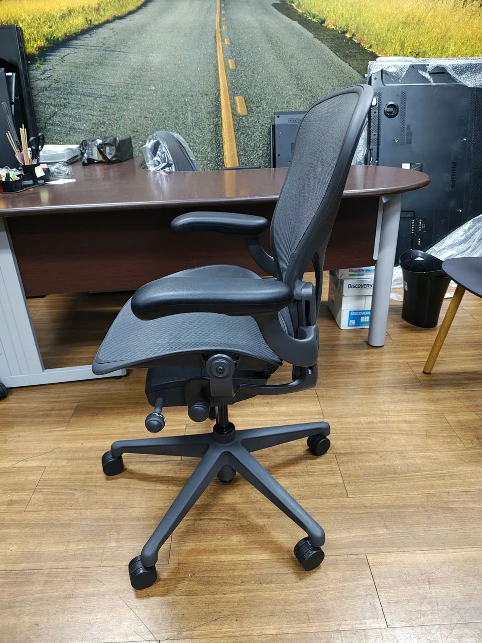 Cadeira de Escritório Herman Miller Aeron 2024 - Foto 4