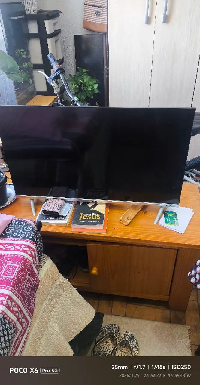 Smart TV 32? Philco - Funcionando / Tela com Listras
64573375621250122