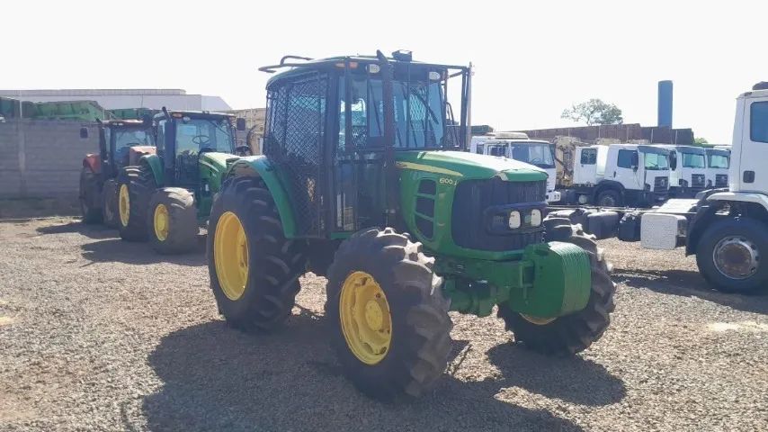 Trator Jhon Deere 6100 - Foto 3