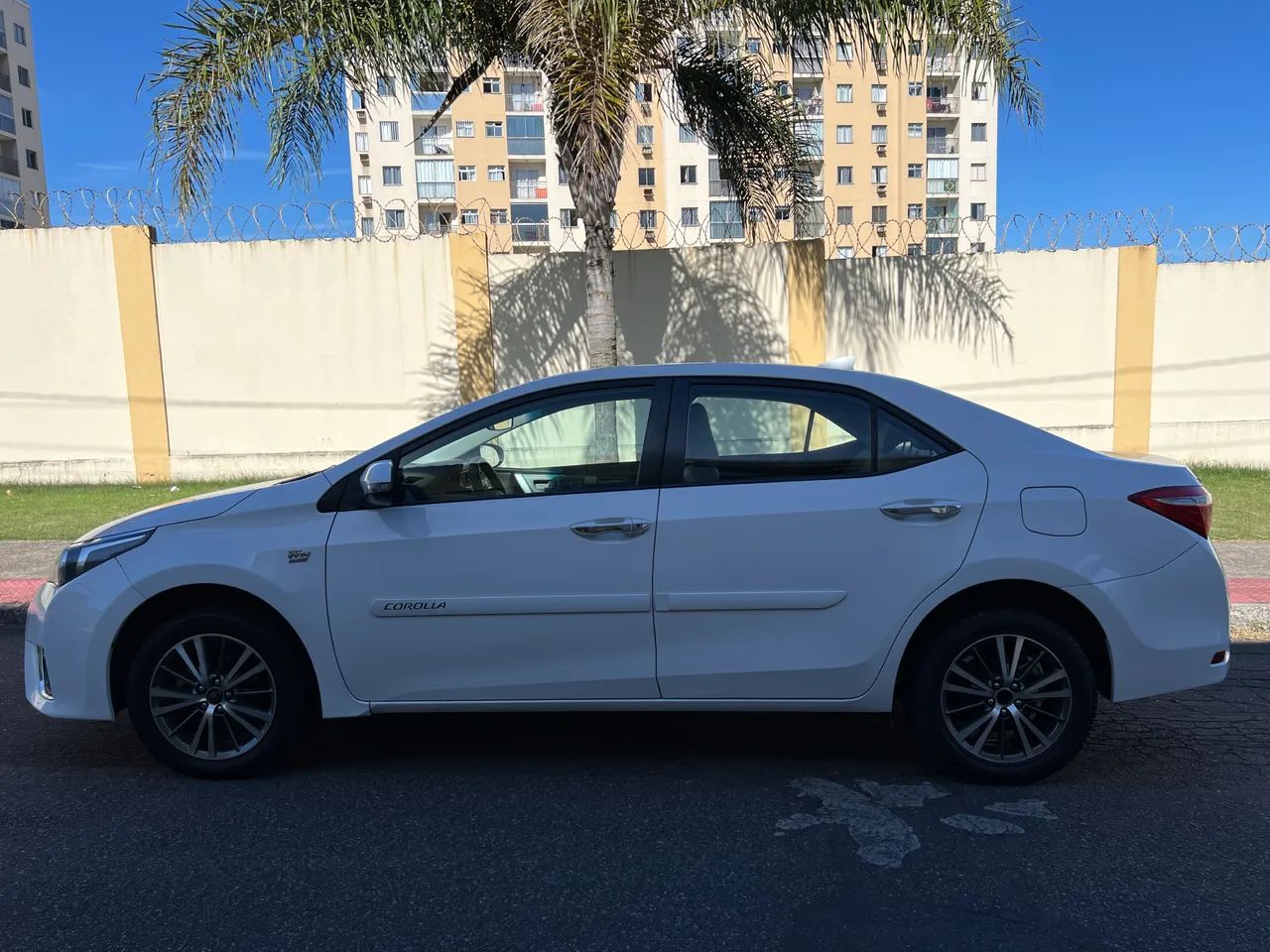 Toyota Corolla GLI 1.8 Aut. 2017/Financ próprio/Leia o anúncio  - Foto 10