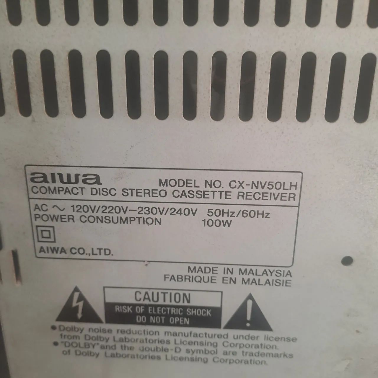 Micro sistem aiwa V50  só a central  - Foto 4