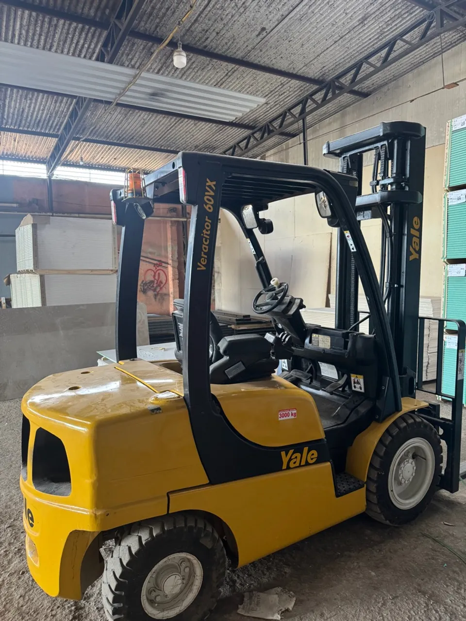 Empilhadeira Yale Veracitor 60VX - 3000kg