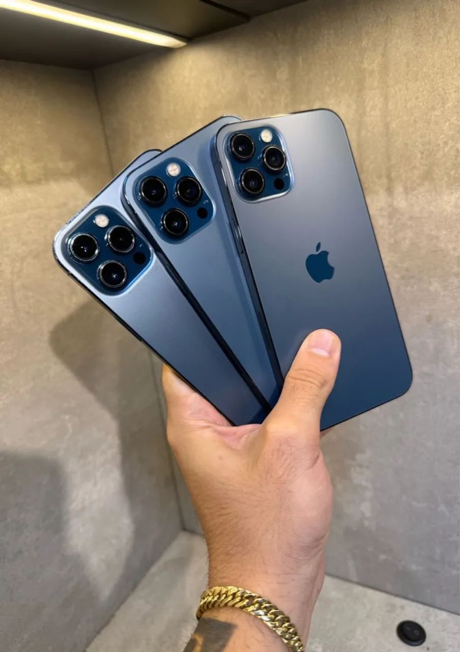 iPhone 12 Pro Max 256gb SEMI-NOVOS AZUL - Celulares e Smartphones