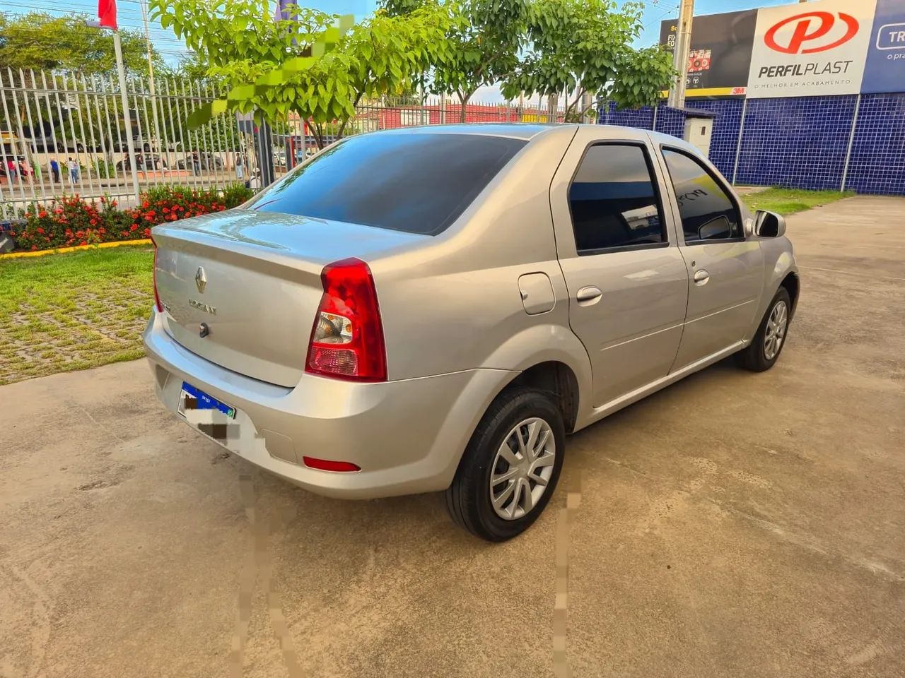 Logan ano 2012 completo de tudo bem novinho valor $: 25.500 - Foto 4
