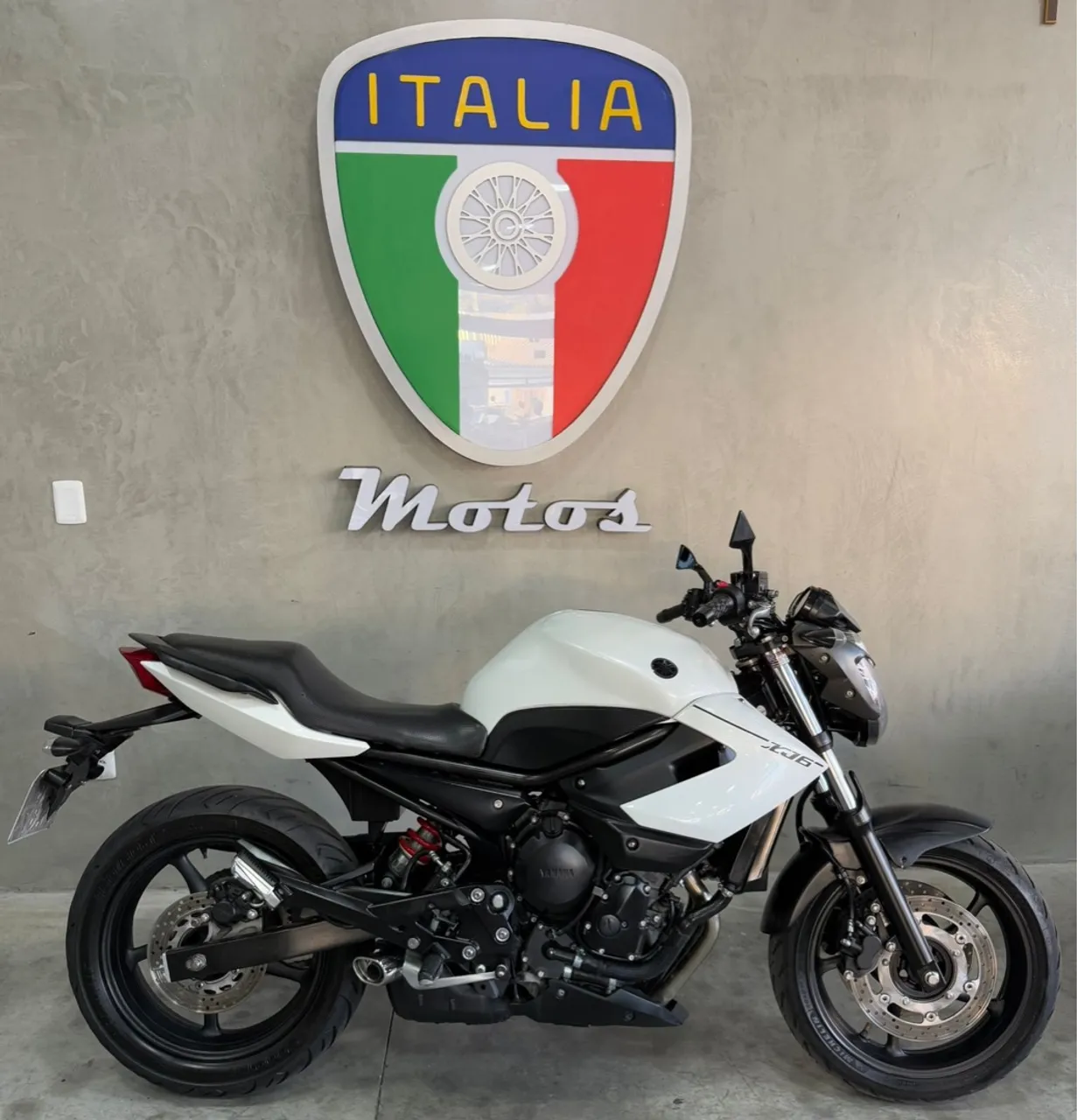 XJ6 N 2013 zera impecável raridade financiamos 