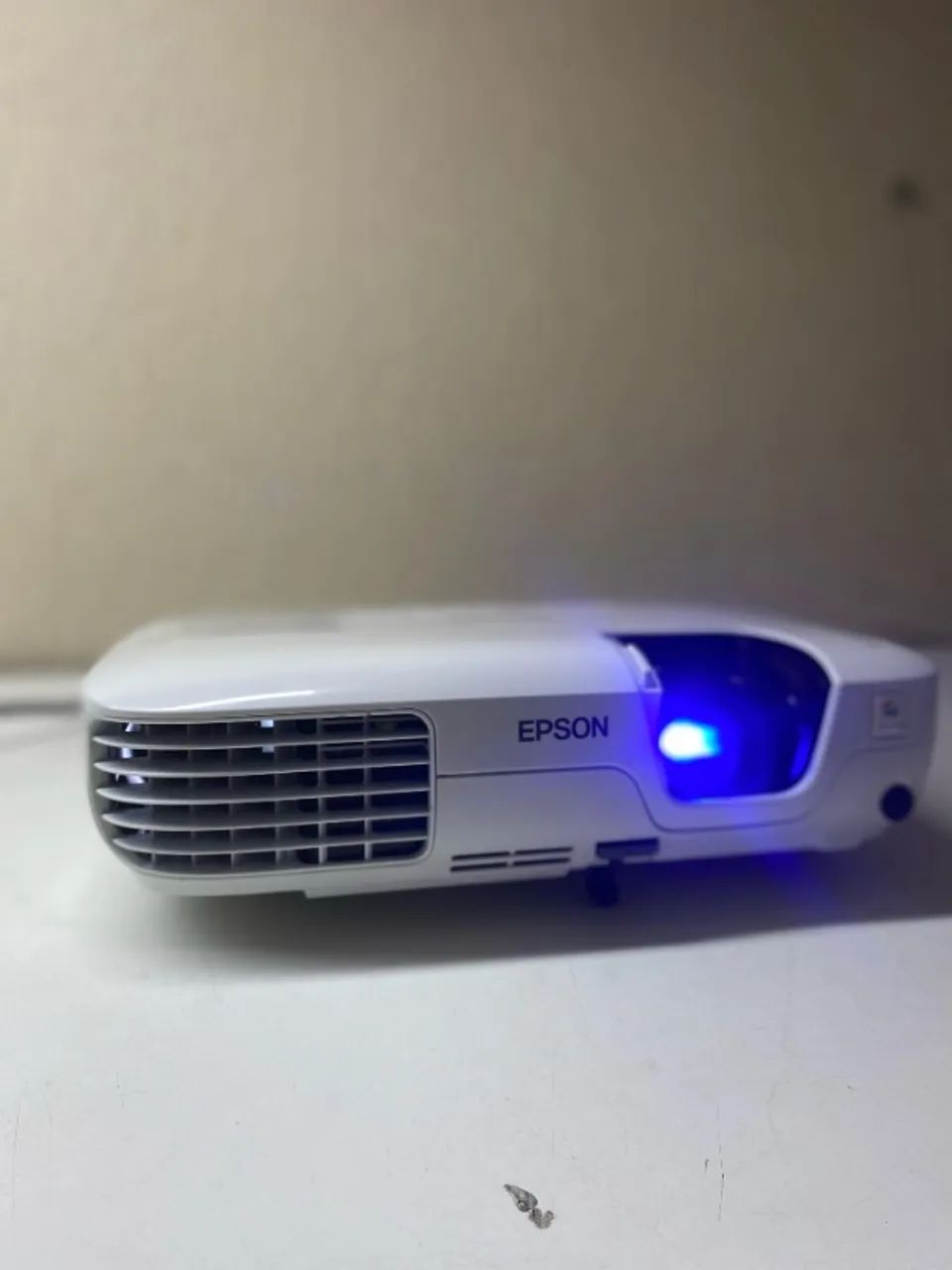Projetor Perfeito p/ Apresentações | 2.700 Lumens + 6 Meses de Garantia!