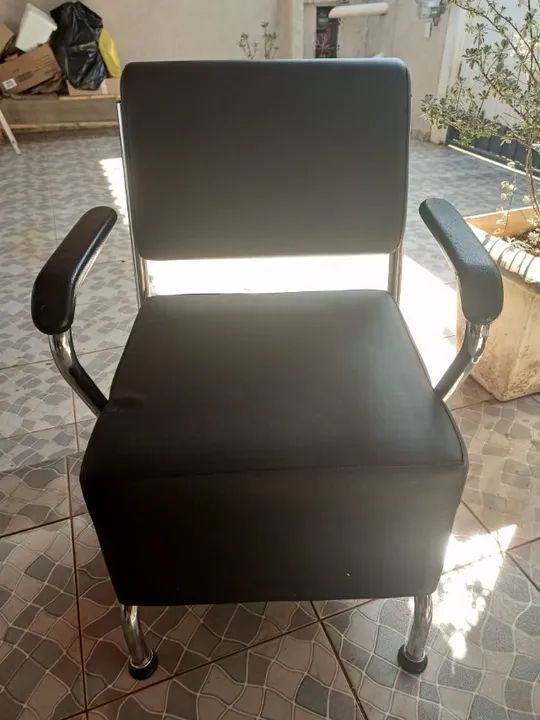 CADEIRA ESTOFADA PARA SALÃO DE BELEZA - Foto 5
