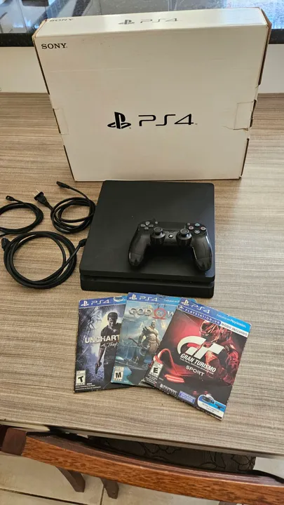 Playstation 4 Slim - 1 TB + 3 jogos