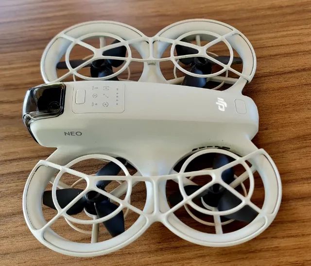 Drone DJI NEO Combo Fly More, Gogles e Joystick  - Foto 2