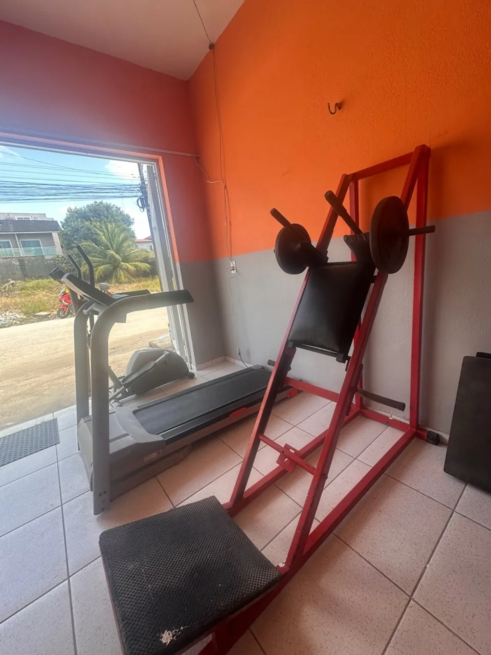 Aparelhos de musculação para treino completo
