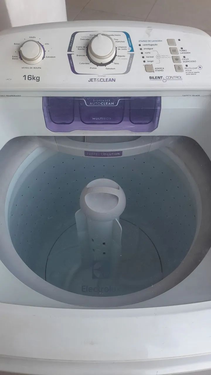 Vendo 01 máquina Electrolux 16kg funcionando todas as funções entrego sem taxa  - Foto 4