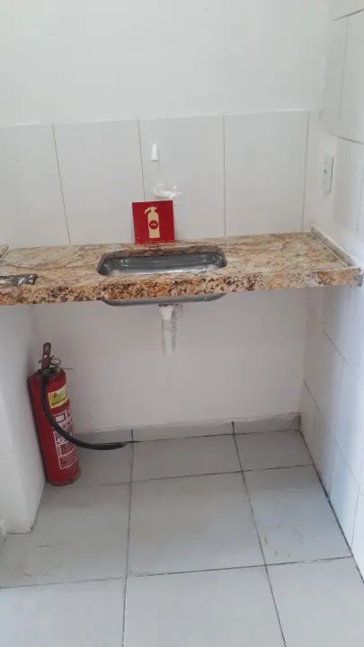 Imóvel para aluguel possui 25 metros quadrados em Cobilândia - Vila Velha - ES - Foto 3